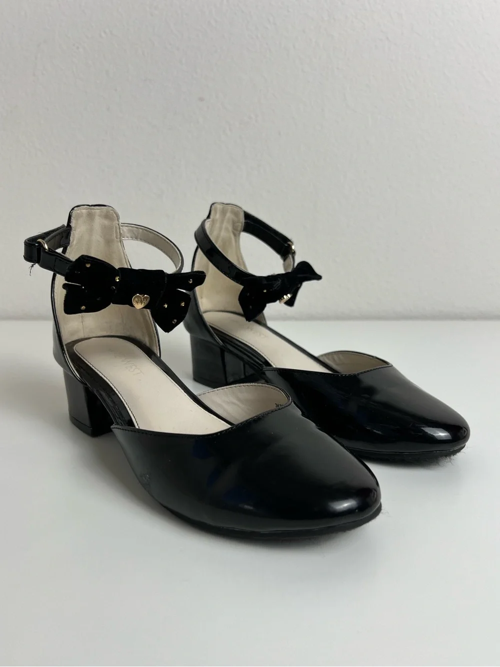 Nine West Arctida Black Patent Mary‎ Jane Bow Block Heel Pumps Sz 3 Balletcore